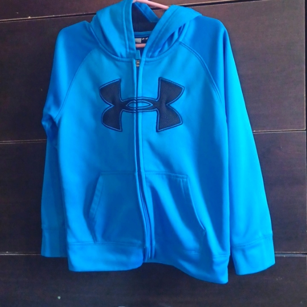 Boys zip up